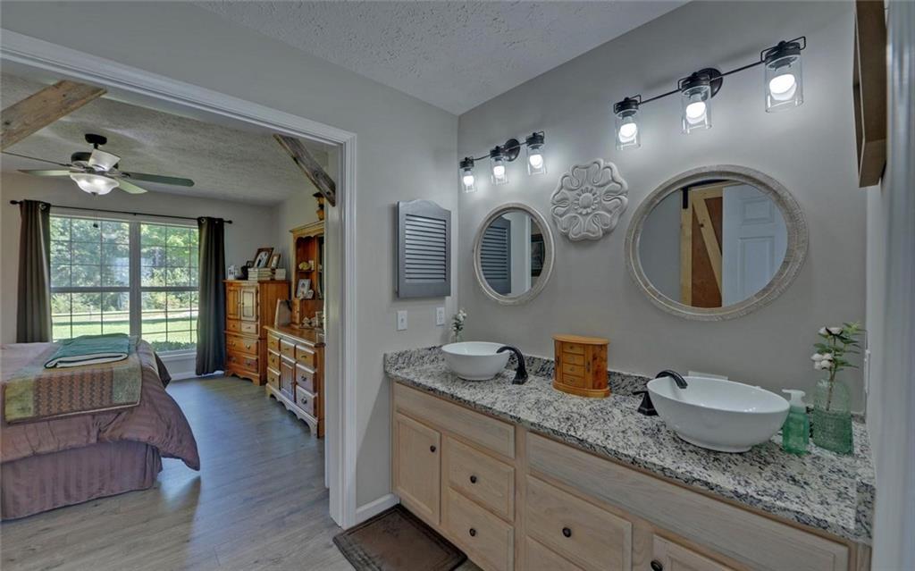 4264 Highway 105 Property Photo 50