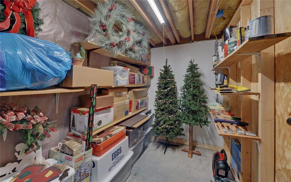 4264 Highway 105 Property Photo 80