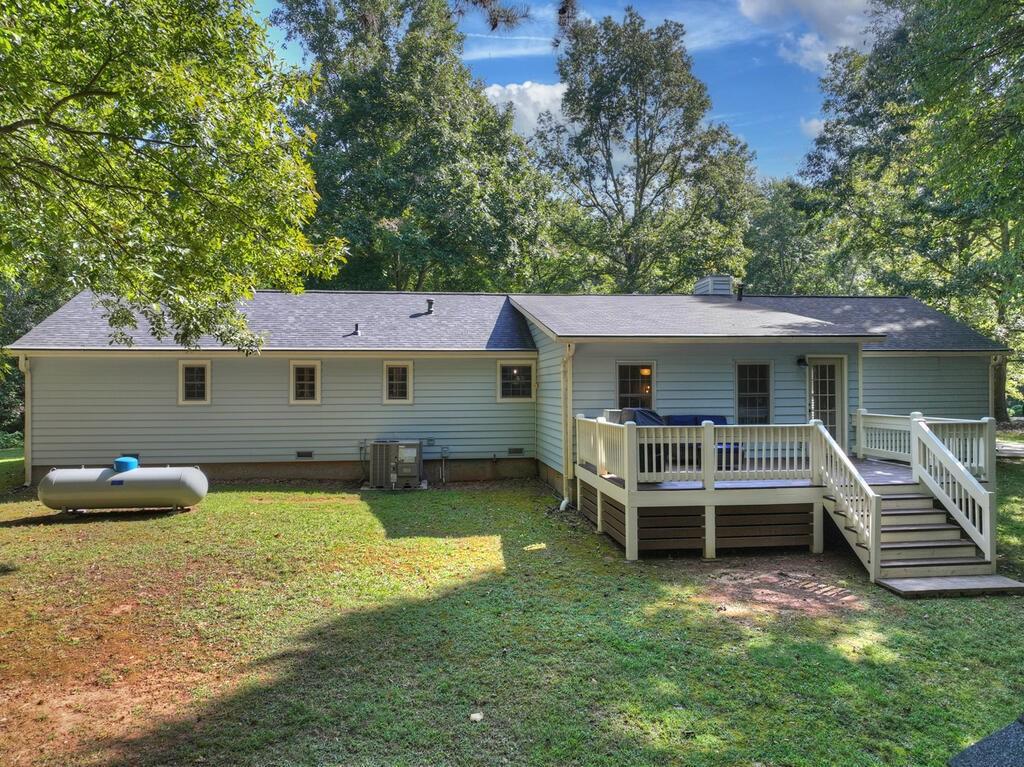 46 White Oak Drive Property Photo 5