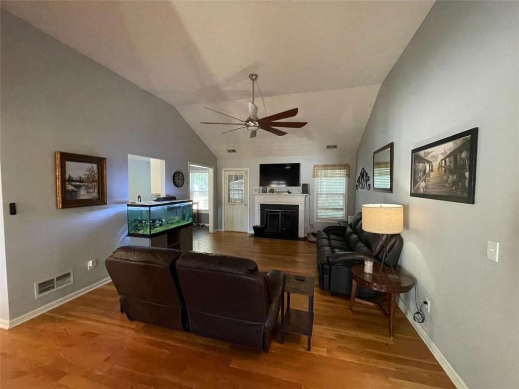 587 Saddle Ridge Drive Property Photo 4