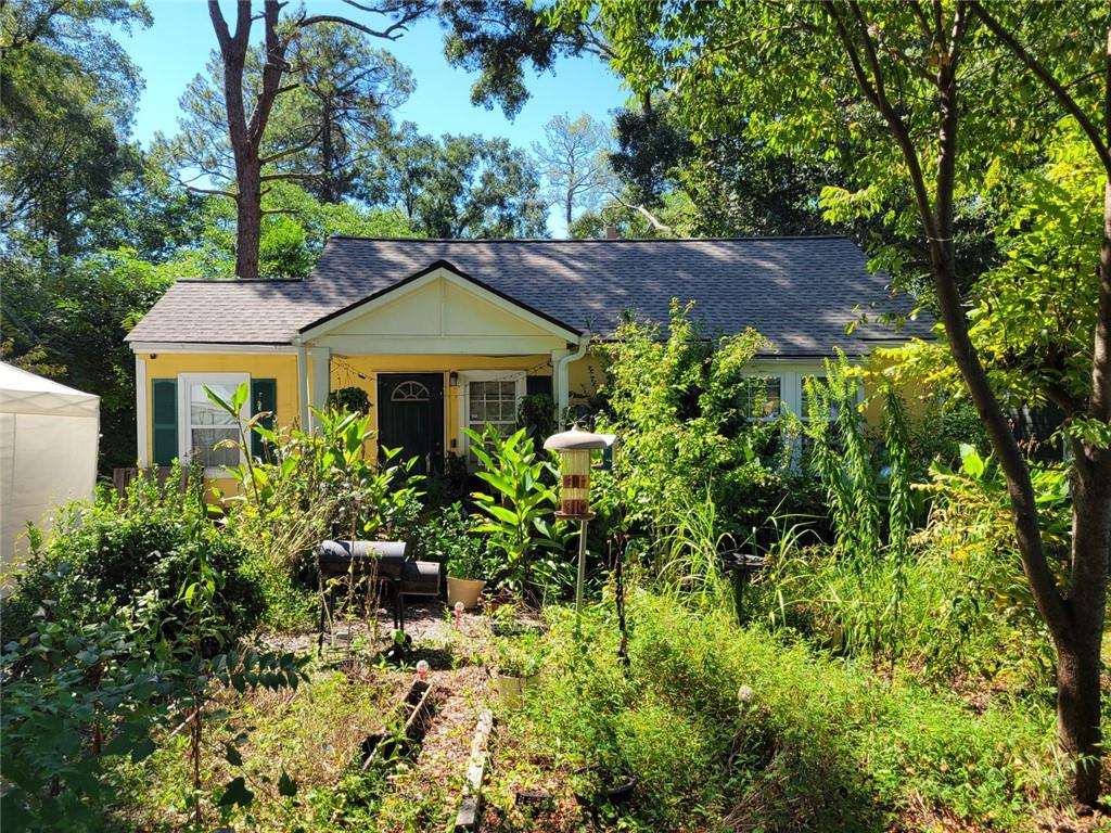 2042 Arlington Circle Nw Property Photo 1