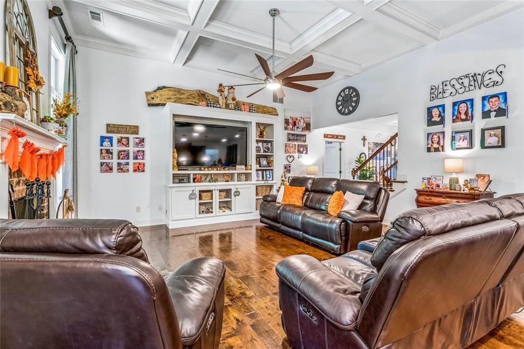 209 Thyme Leaf Way Property Photo 9