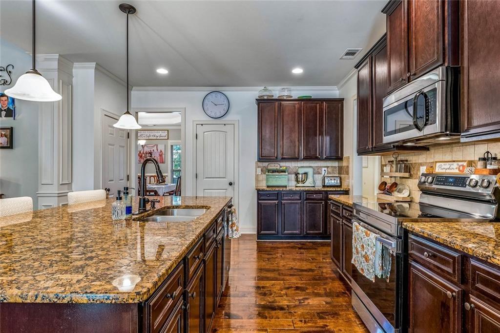 209 Thyme Leaf Way Property Photo 11