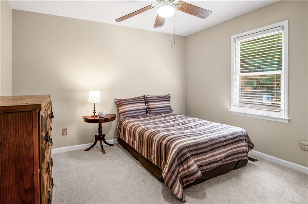 560 Saddle Crest Drive Property Photo 31