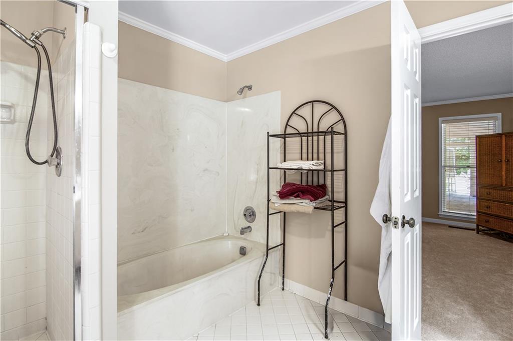 560 Saddle Crest Drive Property Photo 41