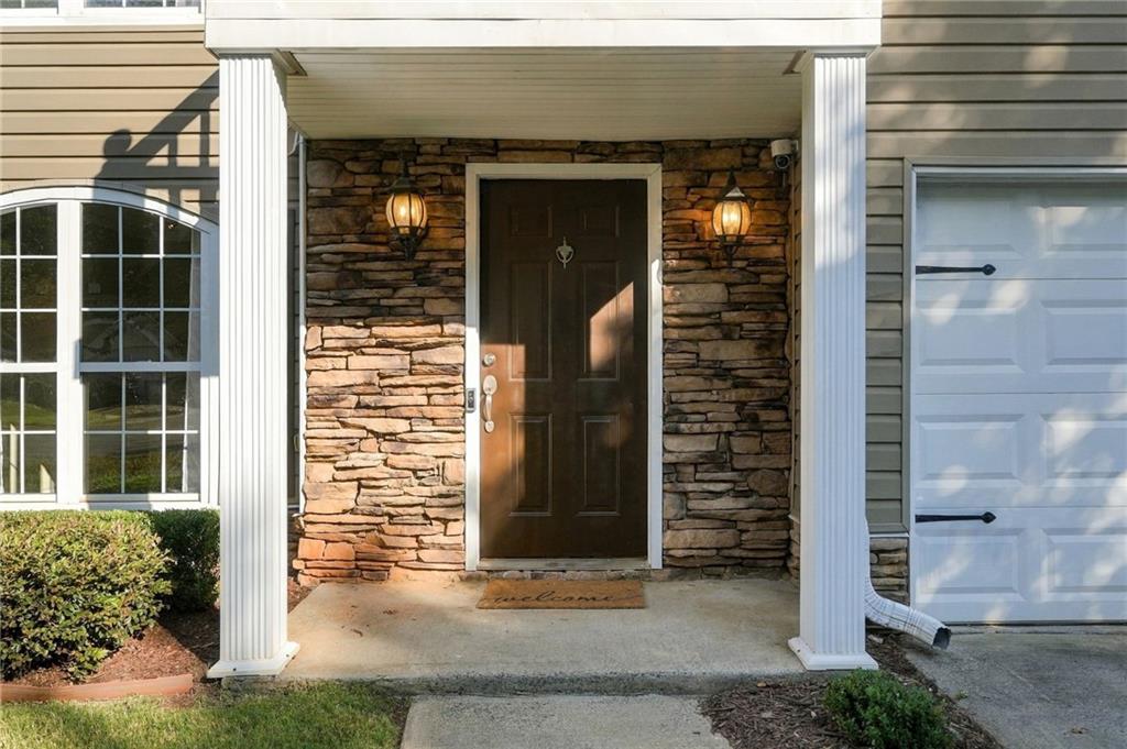 4458 High Gate Drive Nw Property Photo 3