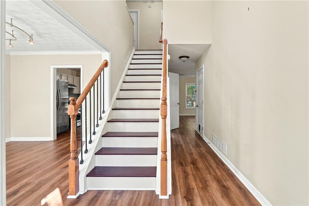4458 High Gate Drive Nw Property Photo 4