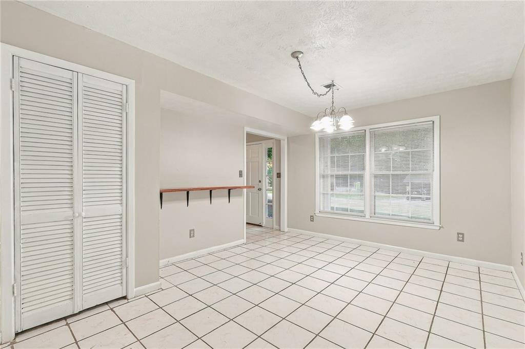1166 Shoreham Drive Property Photo 7