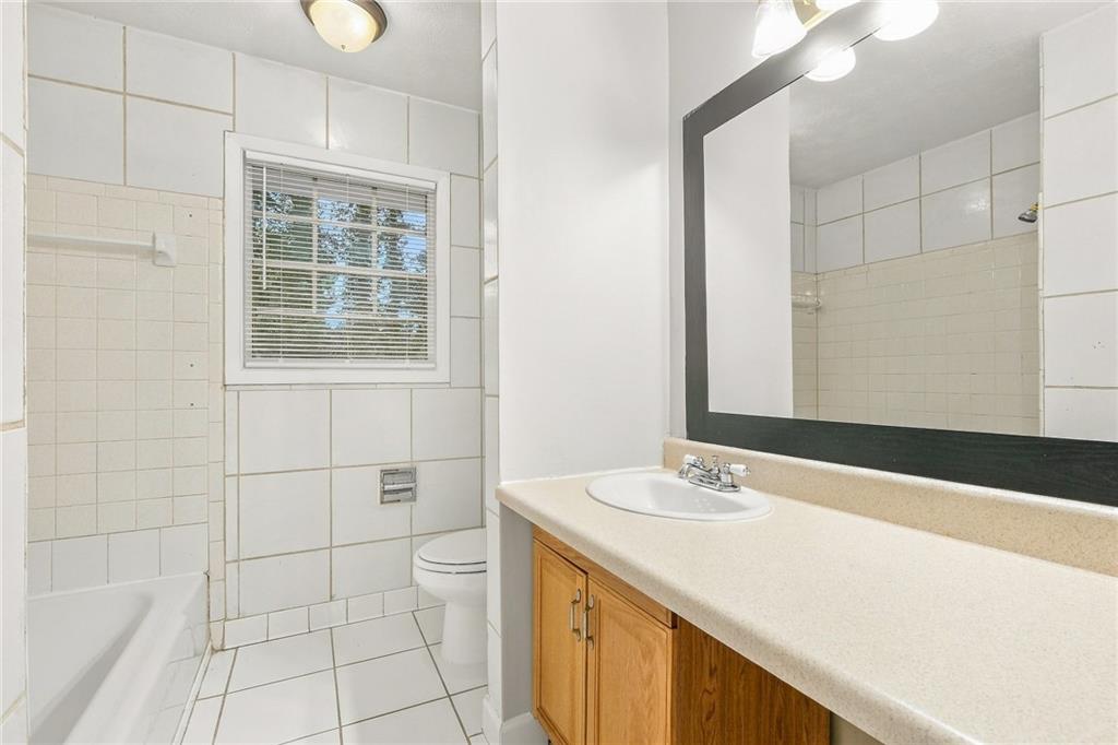 1166 Shoreham Drive Property Photo 13