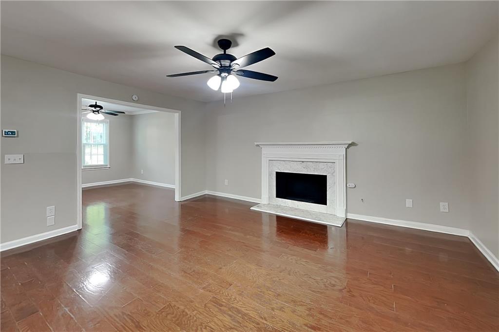 2798 Beddington Way Property Photo 2
