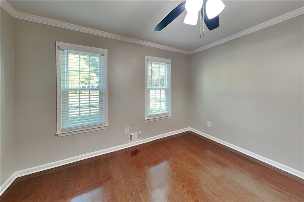 2798 Beddington Way Property Photo 4