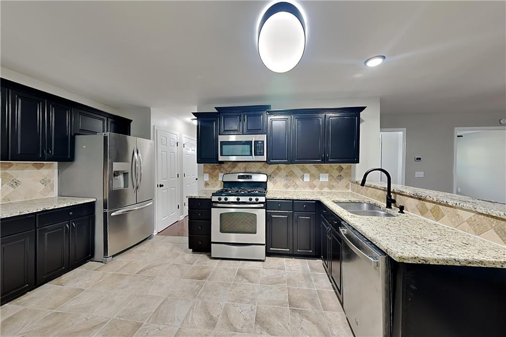 2798 Beddington Way Property Photo 6