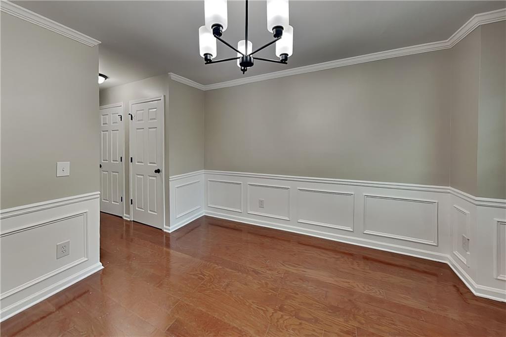 2798 Beddington Way Property Photo 7
