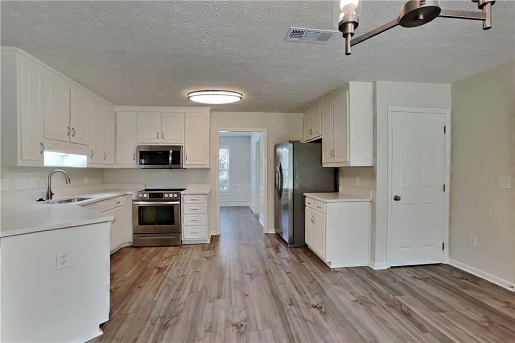 2800 Alcovy River View Property Photo 5