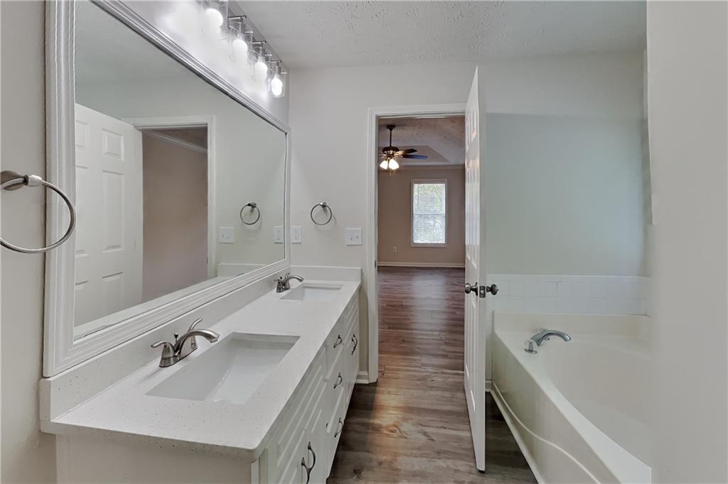 2800 Alcovy River View Property Photo 10