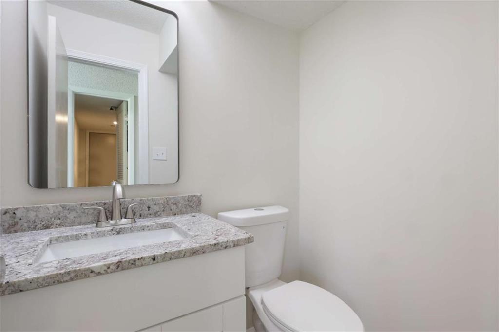 4068 Hunt Way Property Photo 11