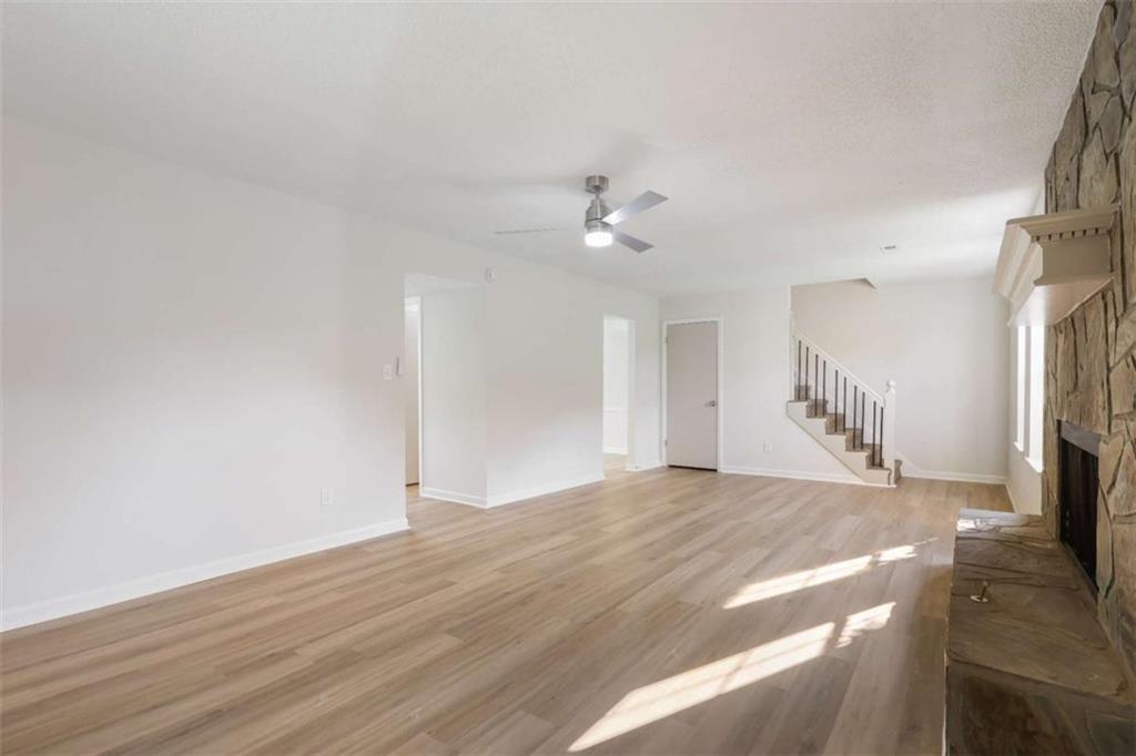 4068 Hunt Way Property Photo 13
