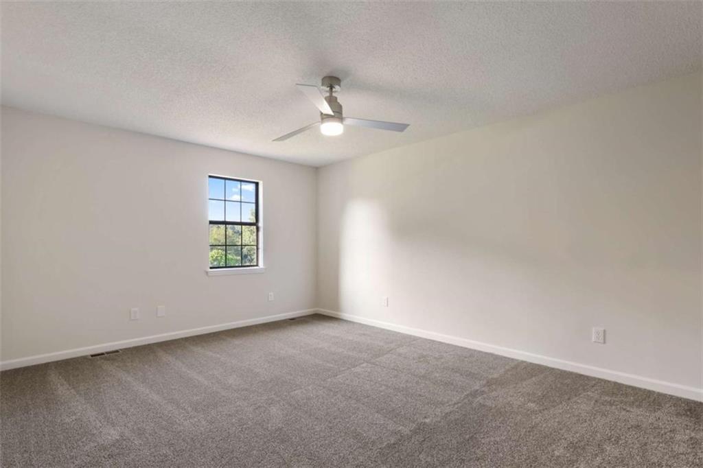 4068 Hunt Way Property Photo 15