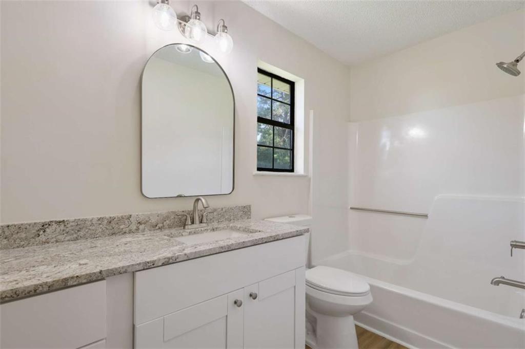 4068 Hunt Way Property Photo 18