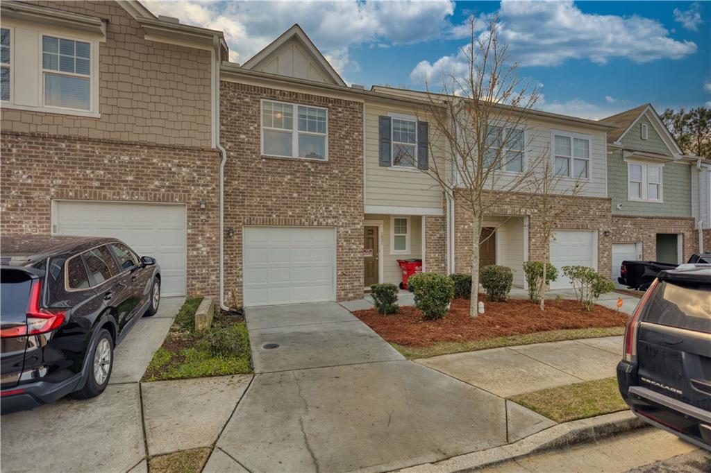 1821 Millstream Hollow Property Photo 1