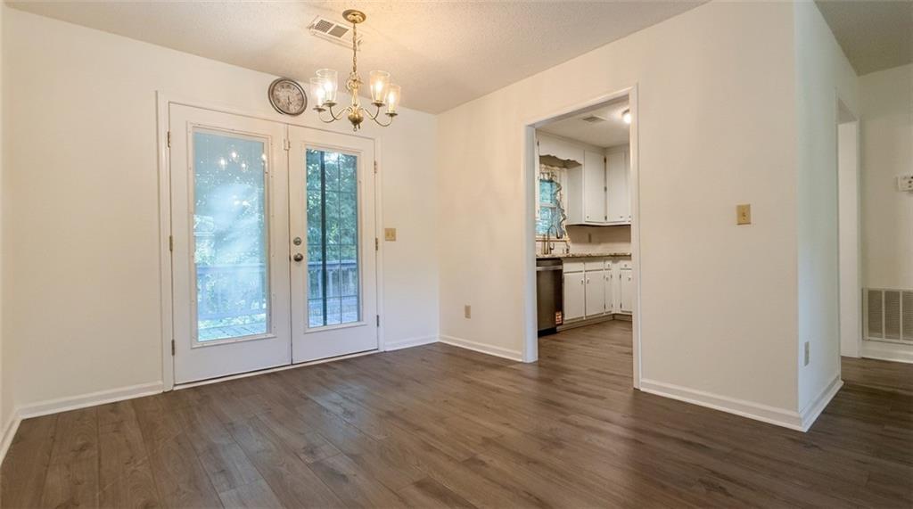 33 Chief Circle Property Photo 6