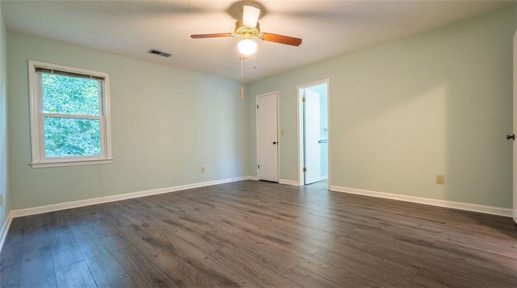 33 Chief Circle Property Photo 10