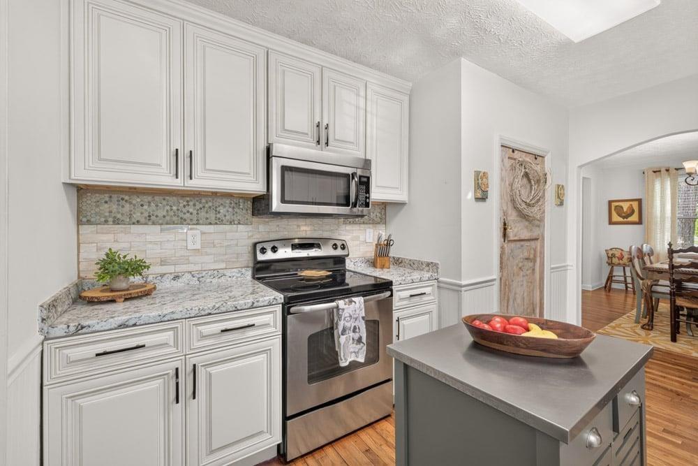 1013 S Madison Avenue Property Photo 14