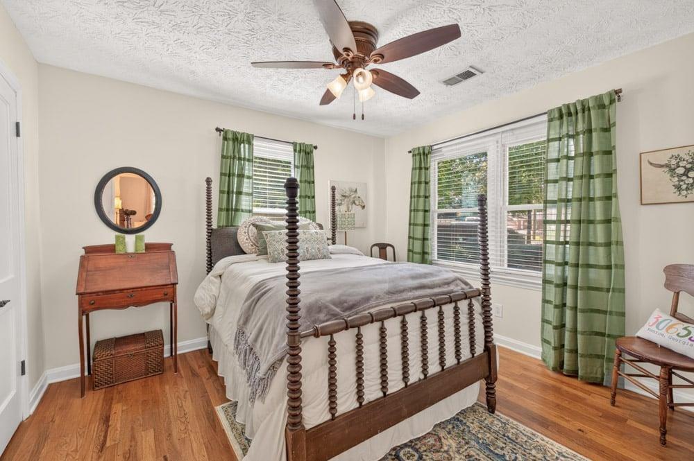 1013 S Madison Avenue Property Photo 15