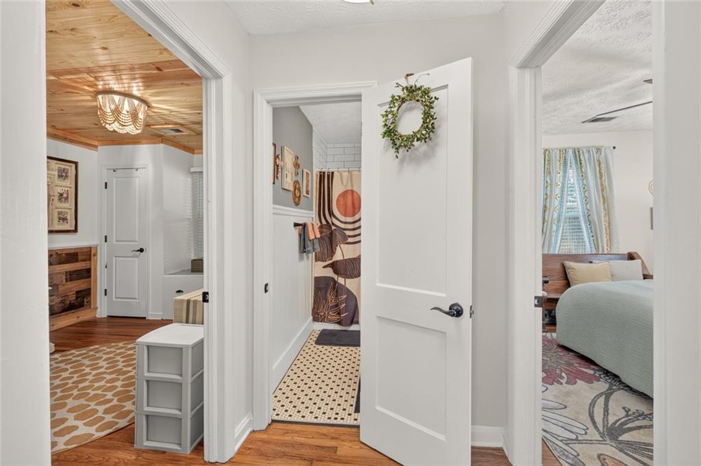 1013 S Madison Avenue Property Photo 18