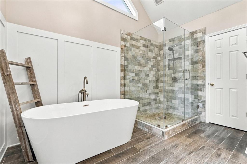 238 Rivergate Drive Property Photo 33