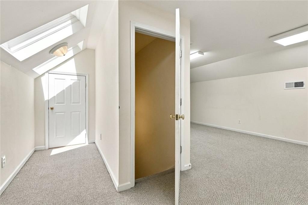 238 Rivergate Drive Property Photo 45