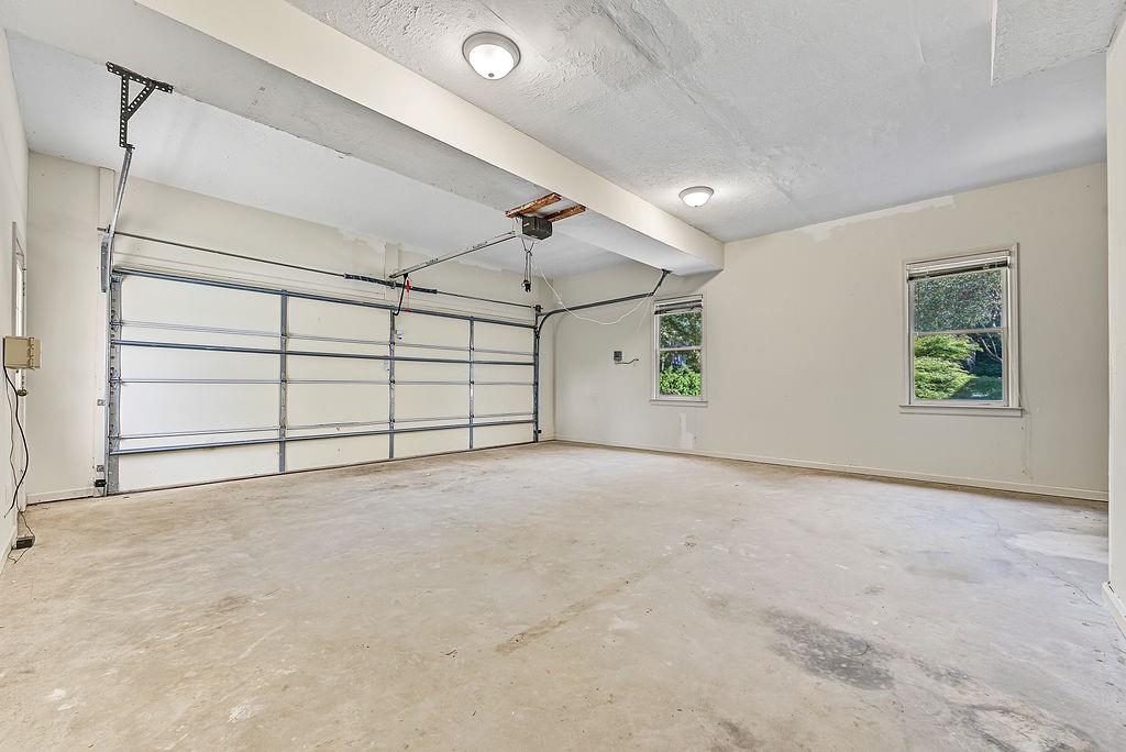 105 Monroe Drive Property Photo 32