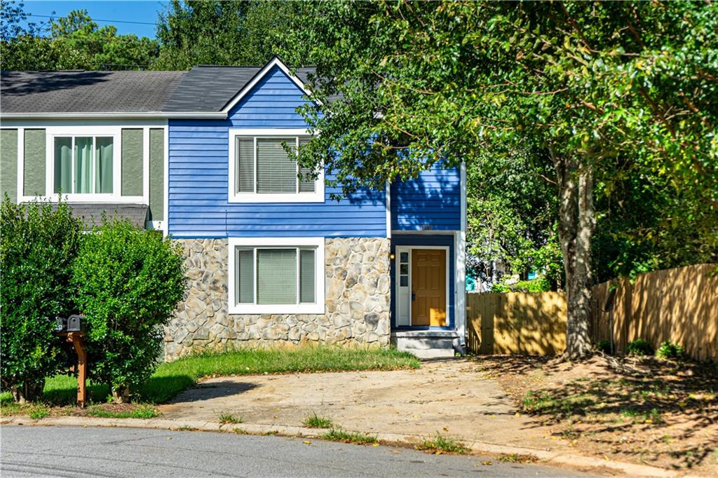 1161 Ridgecrest Lane Se Property Photo 1