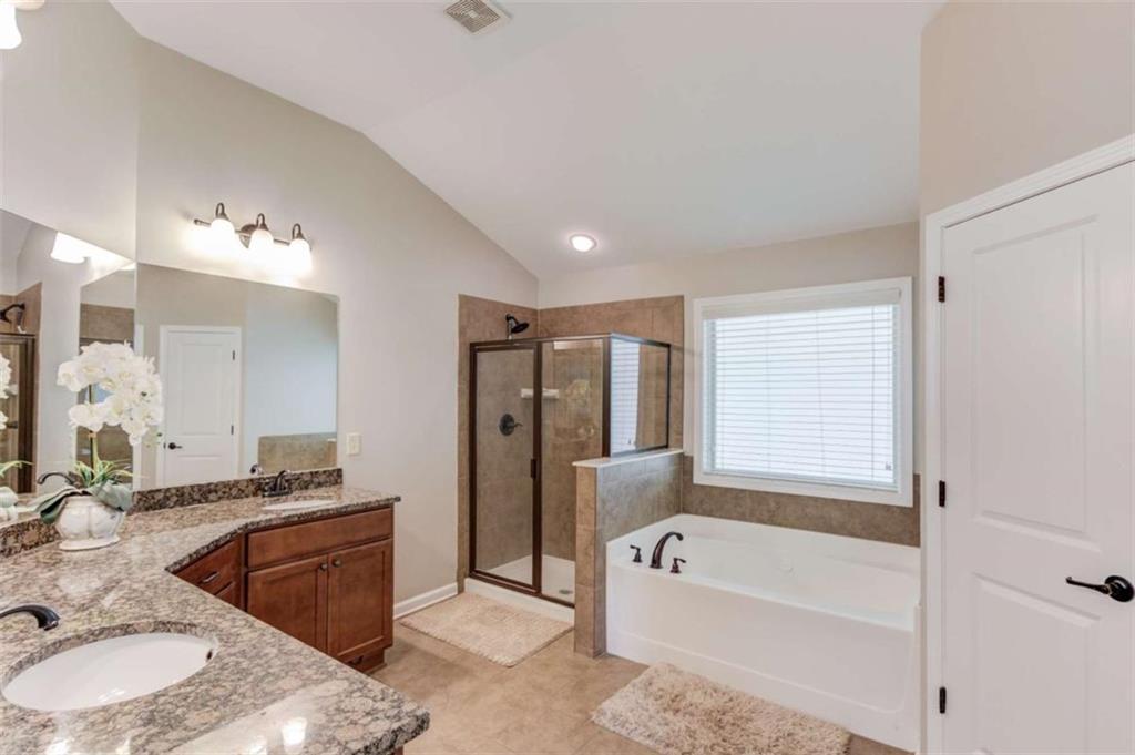 6005 Deer Walk Trail Property Photo 13