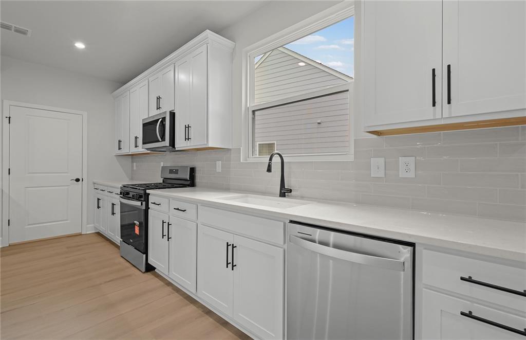 1232 Bartam Drive Property Photo 4