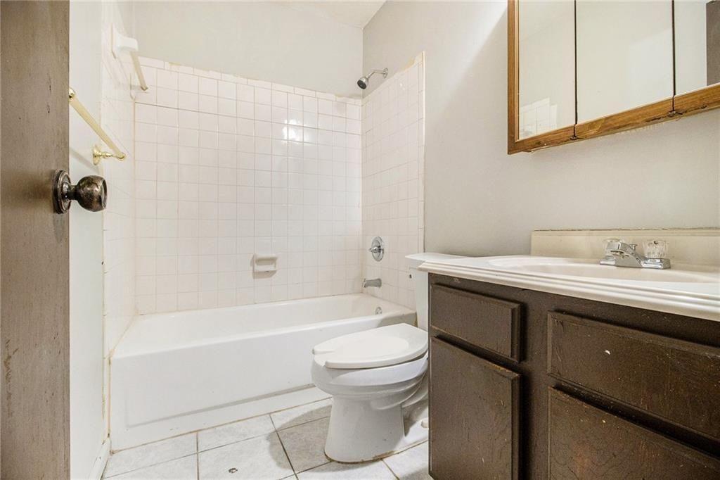 7841175 Property Photo 14
