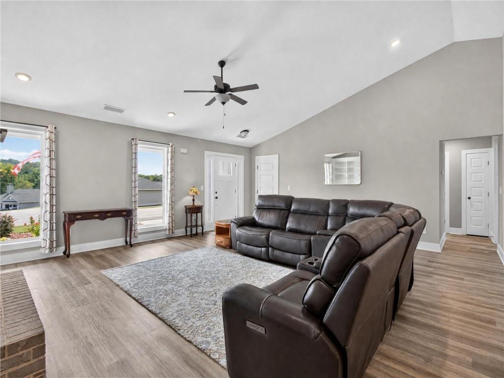 103 Advent Drive Property Photo 9