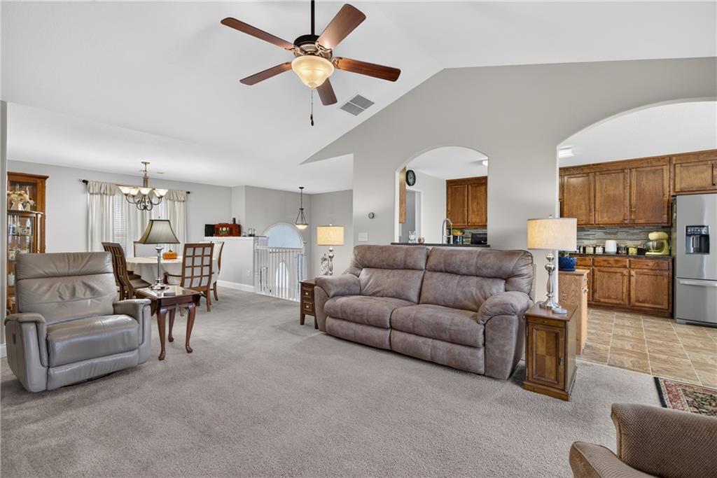 1690 Dillard Way Property Photo 11