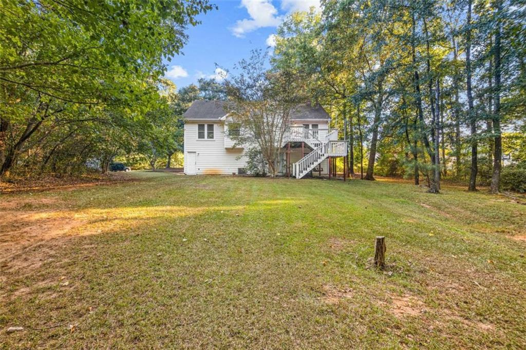 215 Somerset Drive Property Photo 3