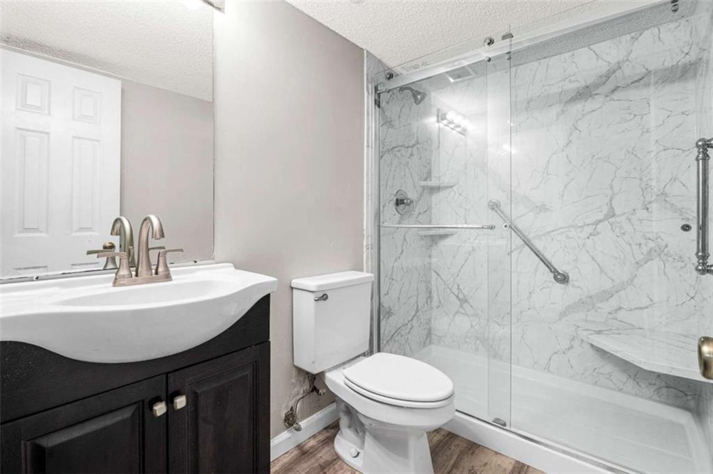 215 Somerset Drive Property Photo 18
