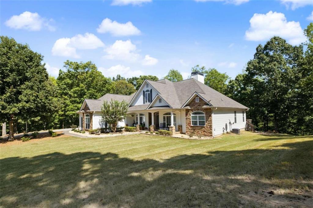 553 Bud Davis Road Property Photo 1