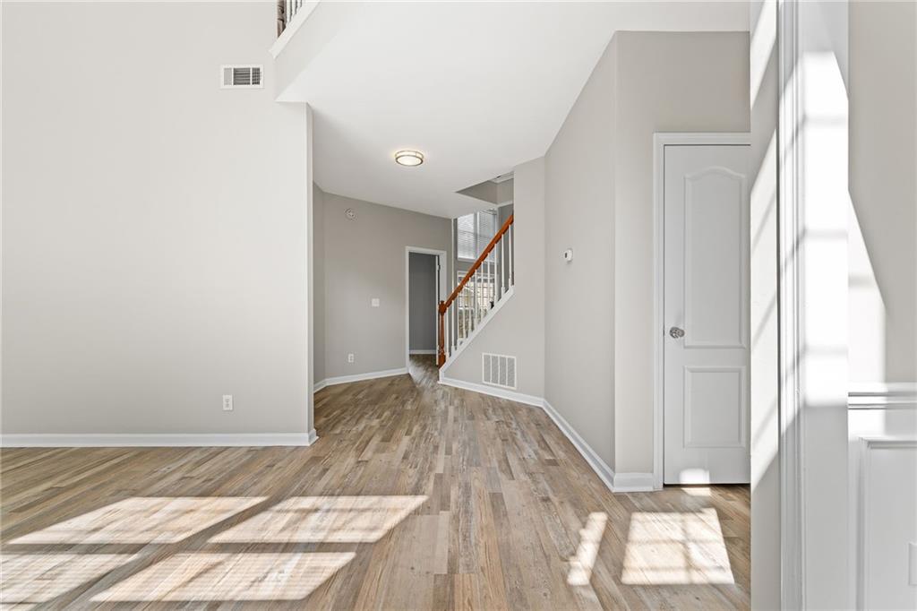 2878 Calhoun Square Property Photo 2