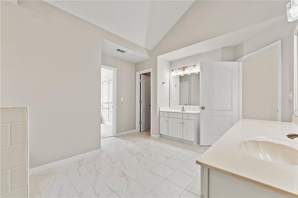 2878 Calhoun Square Property Photo 29