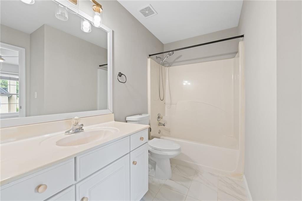 2878 Calhoun Square Property Photo 35