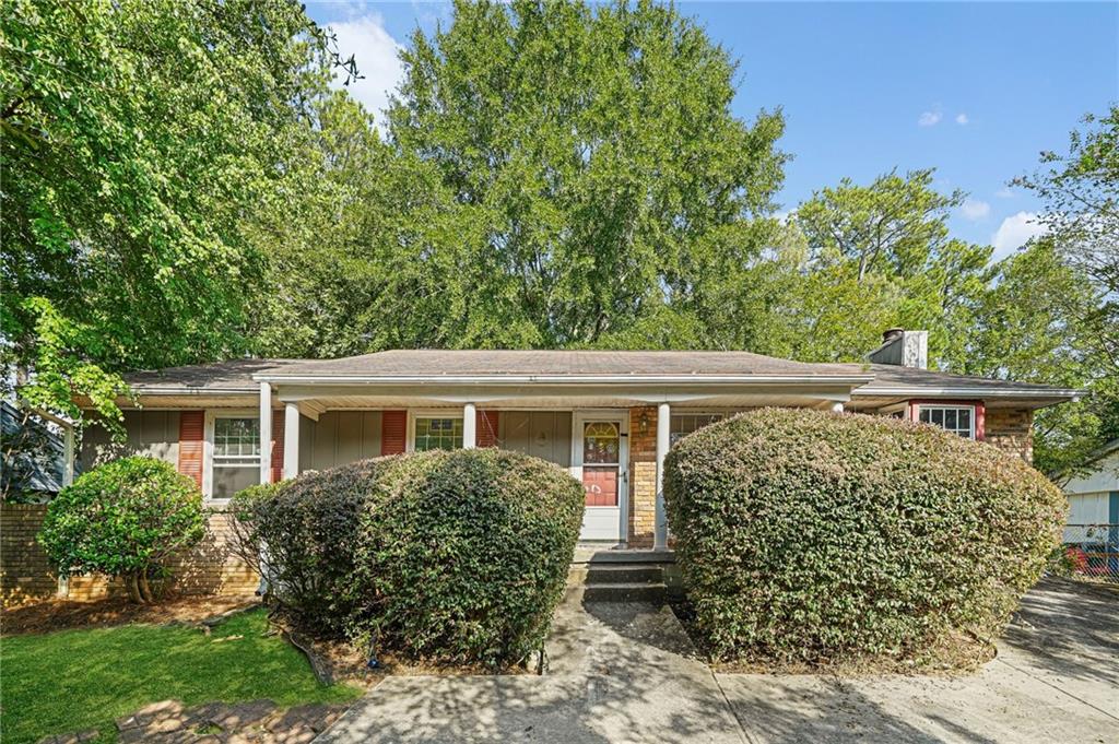 2511 Spring Drive Se Property Photo 1