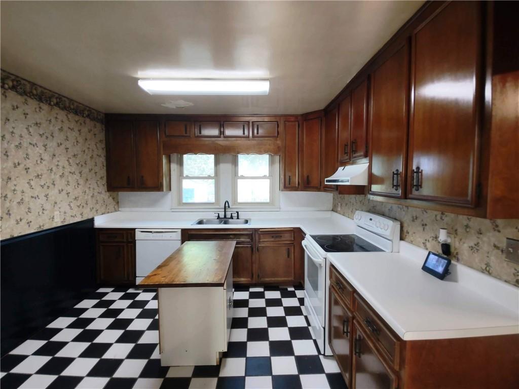 115 Harrison Road Nw Property Photo 4