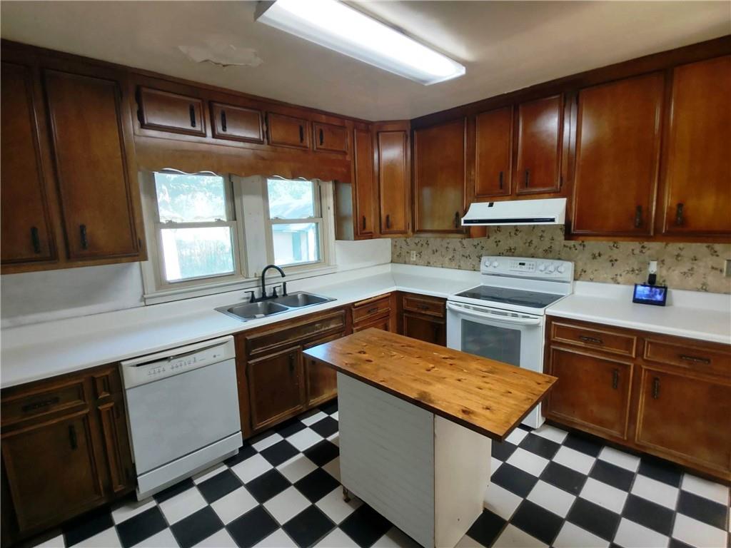 115 Harrison Road Nw Property Photo 5