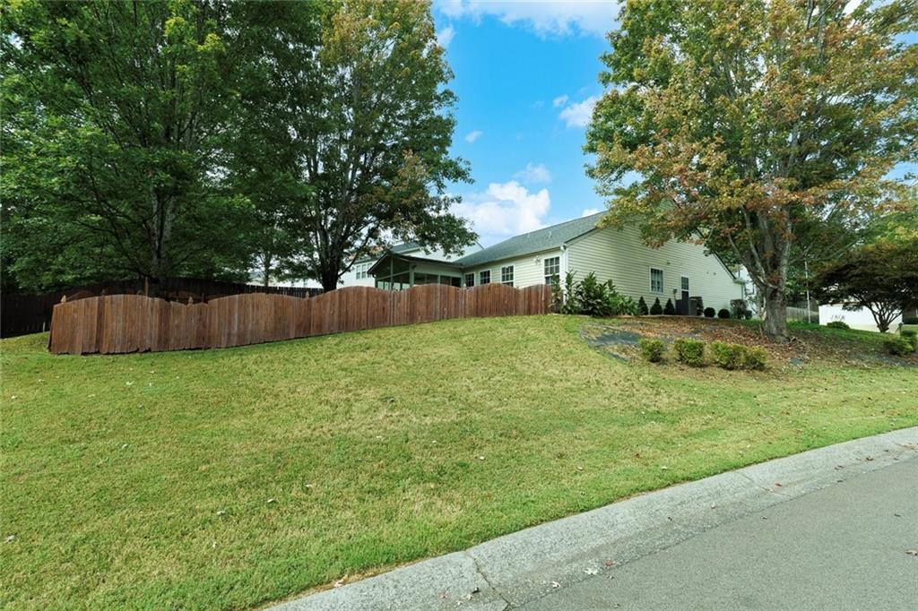334 Westminster Drive Property Photo 31