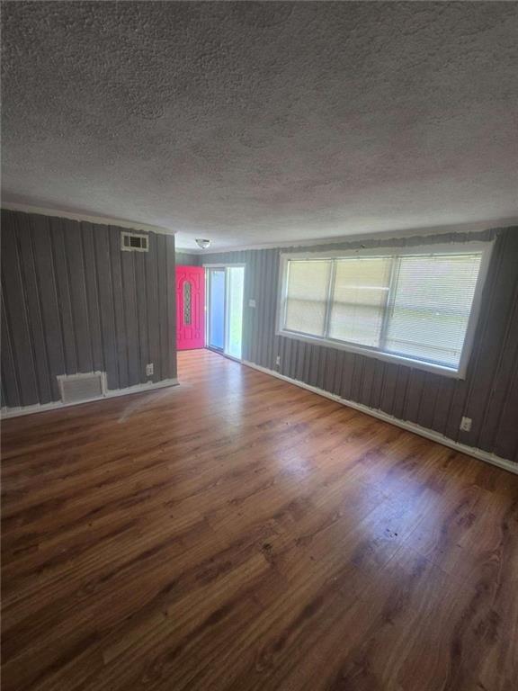 4712 Herty Drive Property Photo 3