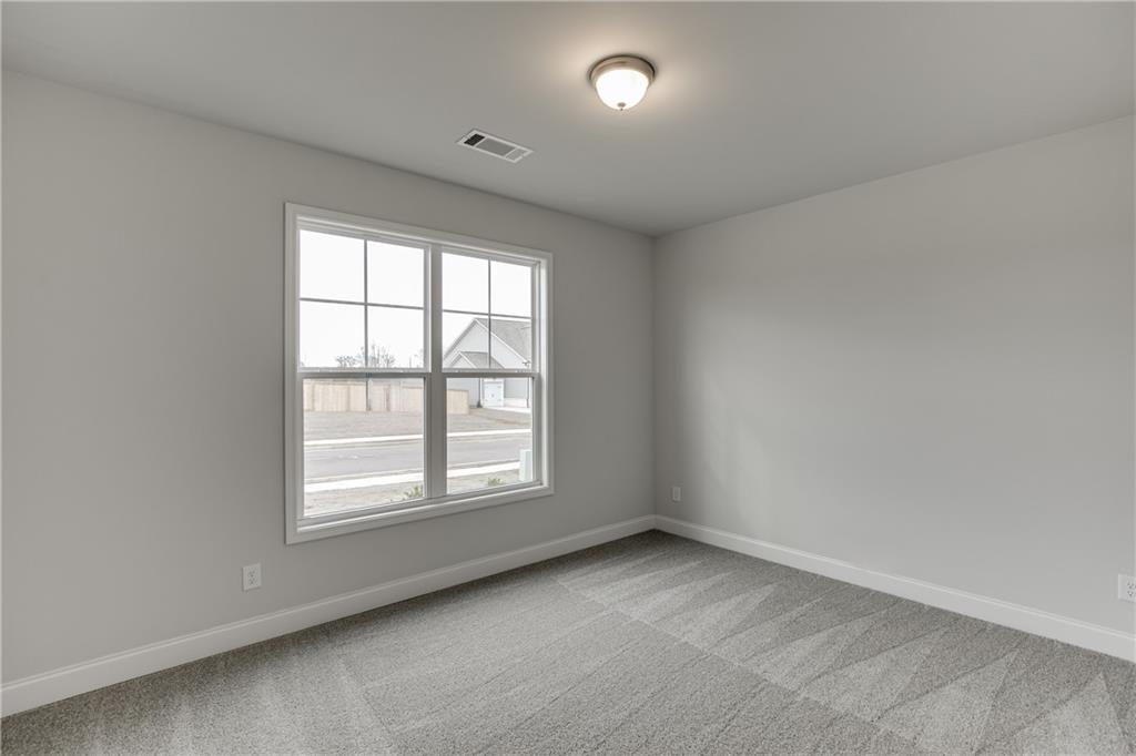 210 Oakdale Road Property Photo 20